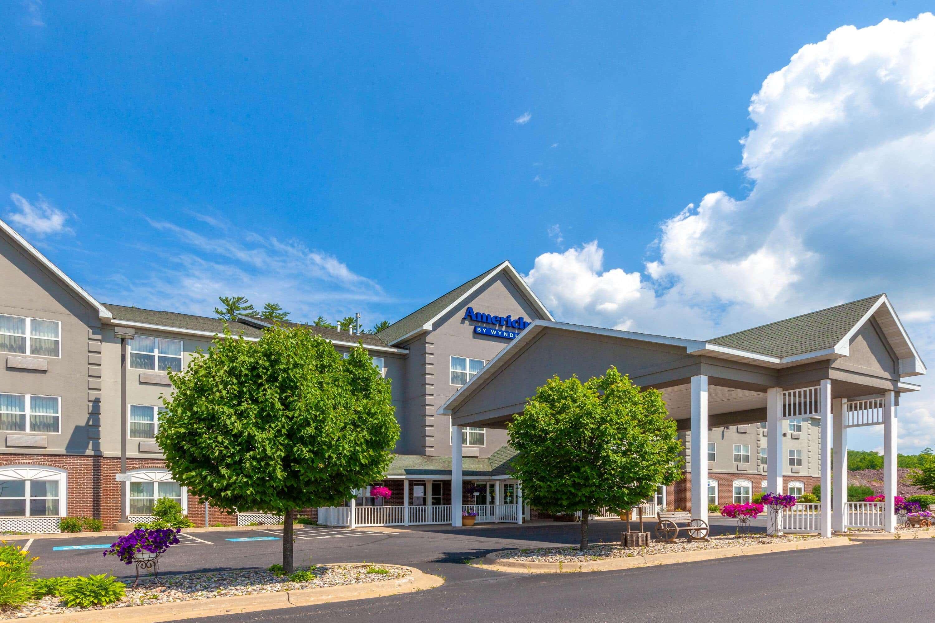 Americinn By Wyndham Iron Mountain Exterior foto